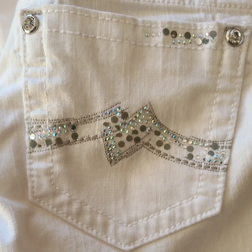 Miss Me White Flare Jeans with Silver Accents - Picture 9 of 10